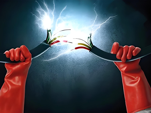 Circuit Breakers - The "Safety Guardians" of Power Systems
